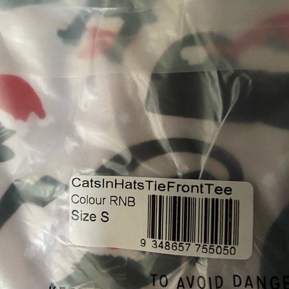 Blackmilk “CATS IN HATS TIE FRONT TEE” Size Small S NWT Xmas Christmas - Picture 11 of 13